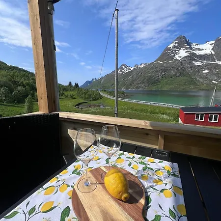Feriehus Cozy House With Amazing View Lofoten And Vesteralen Brubrekka