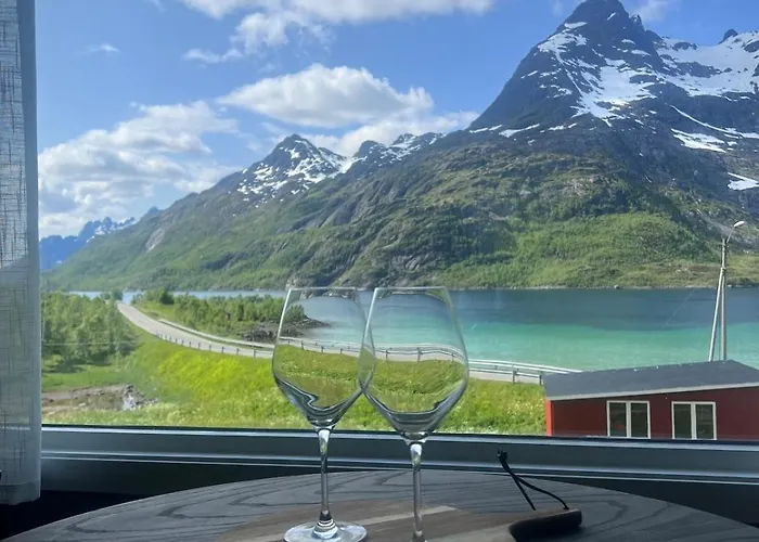 Cozy House With Amazing View Lofoten And Vesteralen